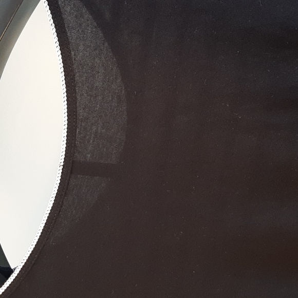 Edista top. Short Sleeve Black & White Top, Lace Front, Round Ne… - Picture 8 of 13